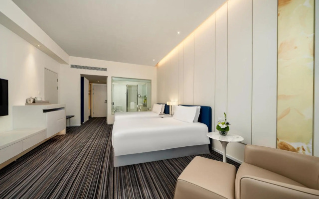 Grand Mercure Shanghai Century Park