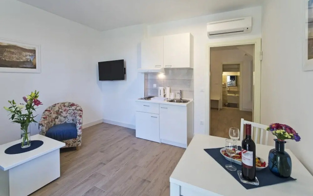 Ida Apartments