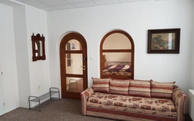 Apartmany u Dvora