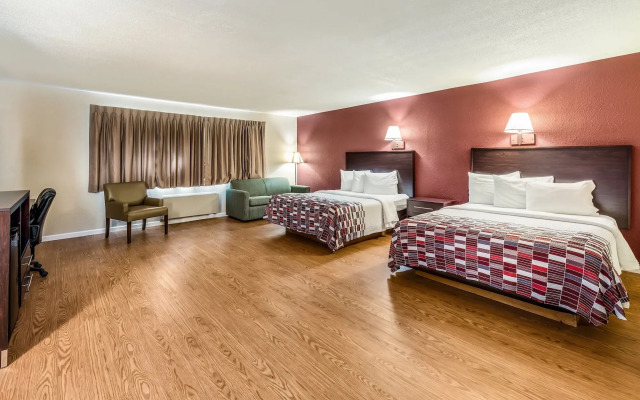 Red Roof Inn & Suites Wapakoneta