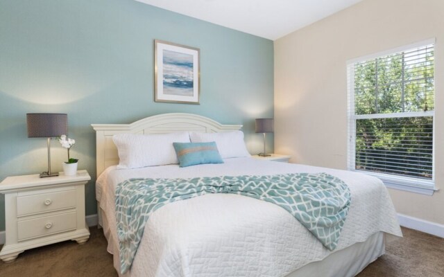 Lucaya Village - 2960 Lucayan Harbour Circle 1-104