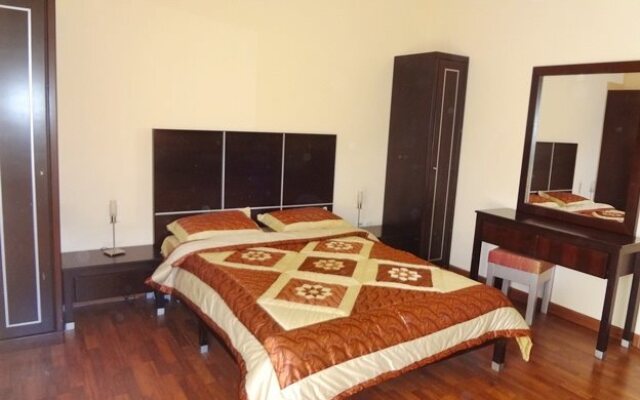 Mansoor Plaza Apartment