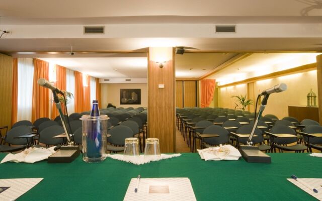 National Hotel