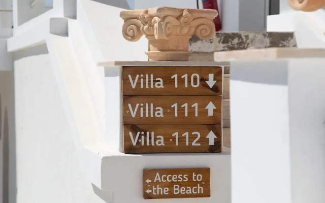Poseidon Apartments & Villas By The Sea