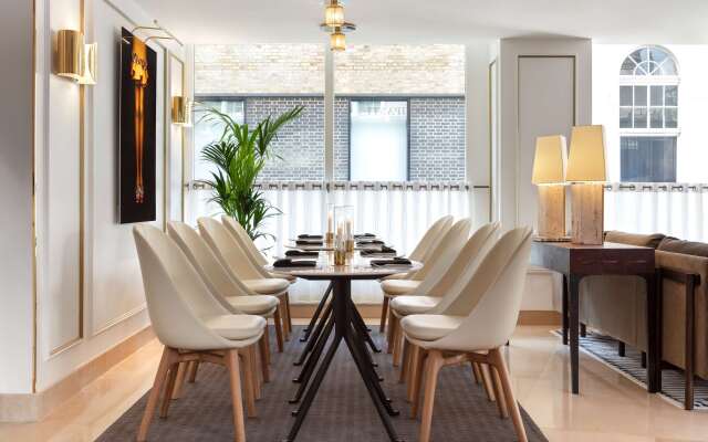 Отель Radisson Blu, London Bond Street