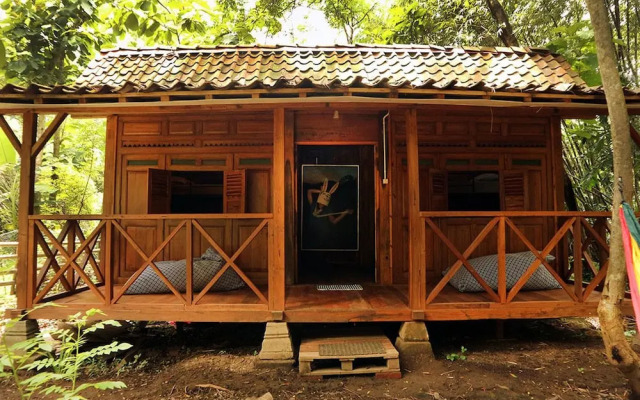 Omah Jegog Homestay