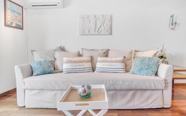 La Prom - a two bedroom apartment with a sea view