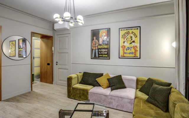 SKY B4 (Скай Б4)