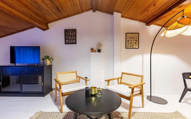 Central Flat Near Taksim Square in Sisli