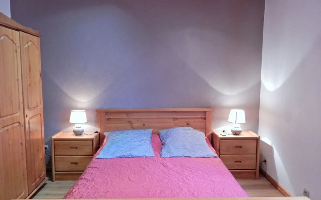 Quaint Chalet in Ventron With Roofed Terrace