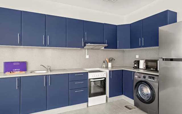 Silkhaus Large Studio Madison Res High Floor