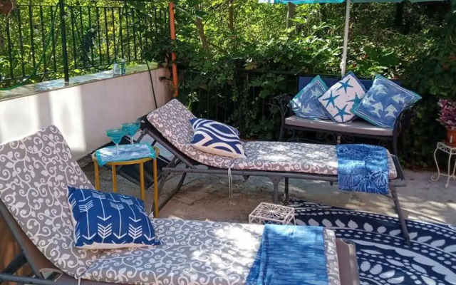 Stunning 3-bed House in Gallinaro, Aircon and Pool