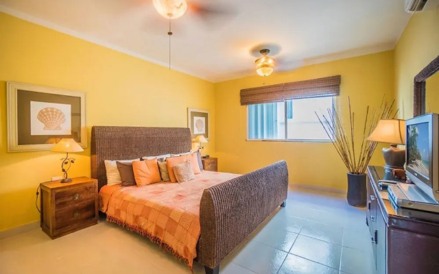 Margaritas 306 2 Bedroom Condo by Redawning