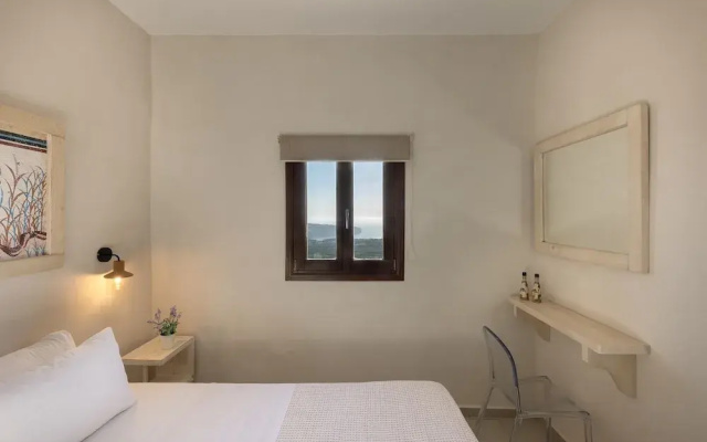 One bdr Apartment for 4-sea View-hot Tub-parking