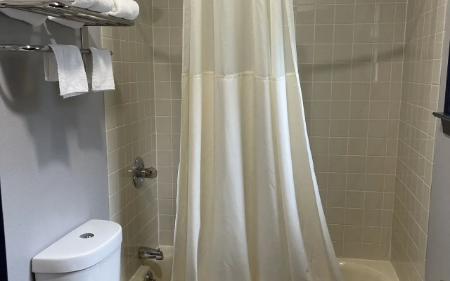 Golden Hill Inn Danbury