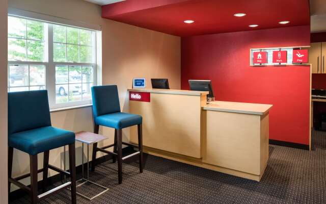Sonesta Simply Suites Seattle Renton