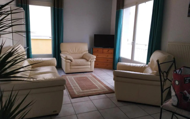logis SAINT AUSTREMOINE