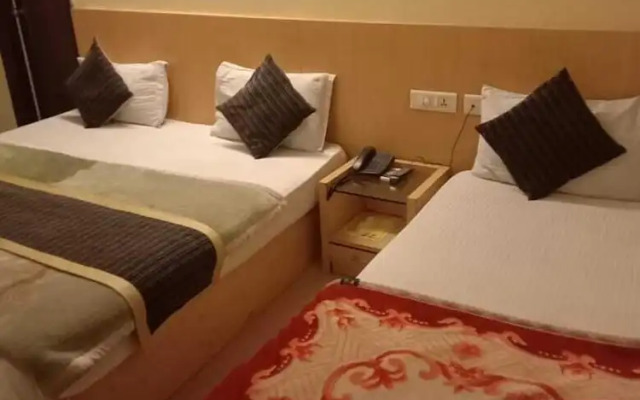 OYO 2289 Hotel Radha Palace