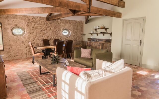 Château Saint-Roux Le Luc- Le Cannet des Maures