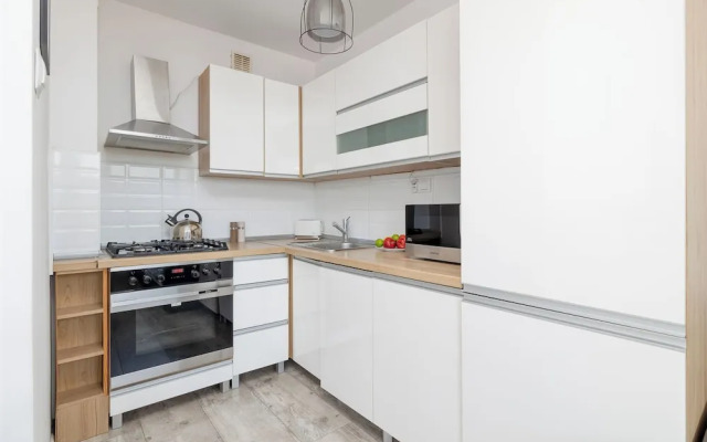 Charming Studio for 2 by Renters