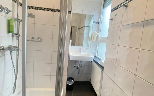 sevenDays Hotel BoardingHouse