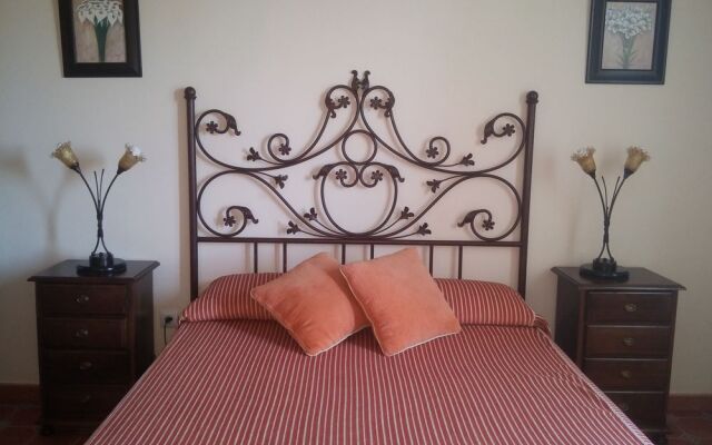 Hotel Vega De Cazalla