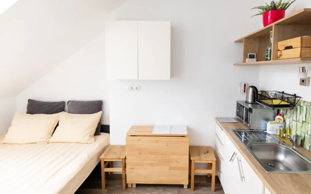 Petite central studio