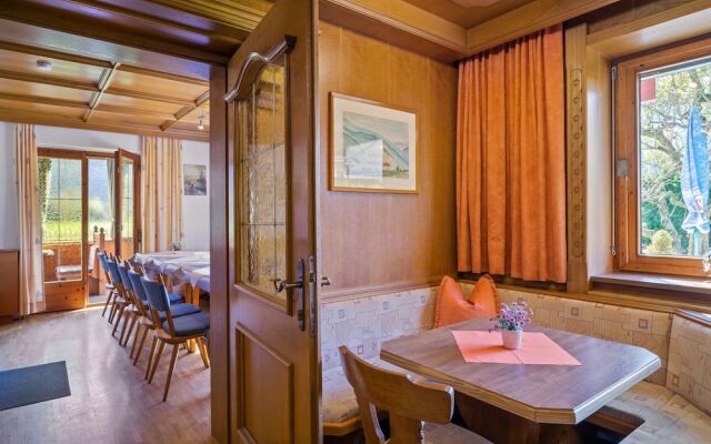 Vibrant Apartment Near Ski Area in Zell am Ziller