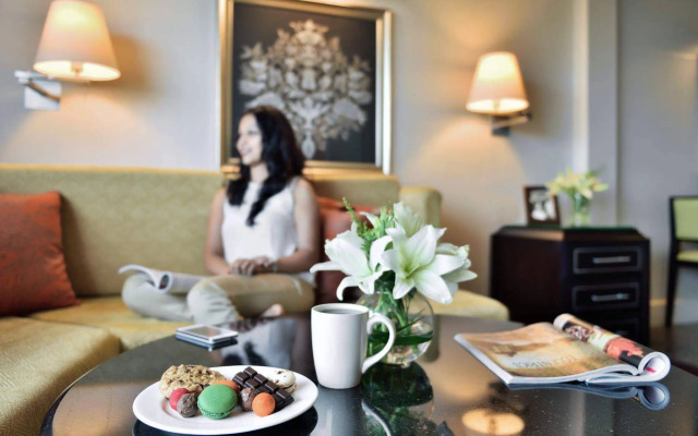 Lakeside Chalet - Mumbai, Marriott Executive Apartments