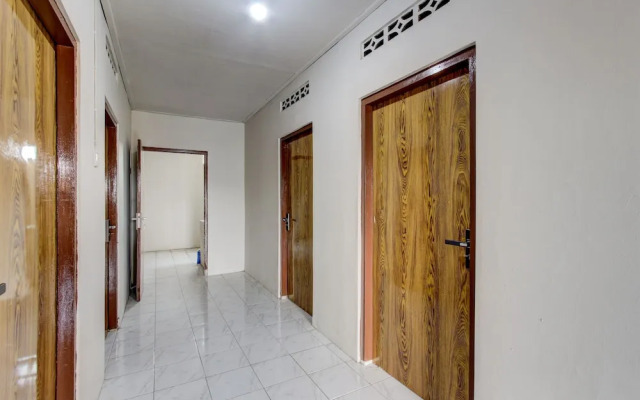 SPOT ON 93717 Nayus Homestay Syariah 4