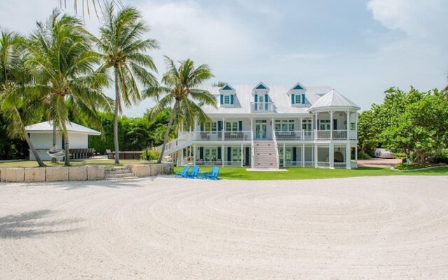 Pineapple Beach By Florida Keys Luxury Rentals
