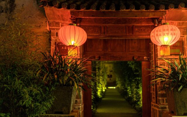 Dali Old Courtyard Boutique Inn