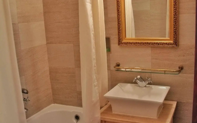 Evergreen Budapest Bed & Breakfast and Guest House