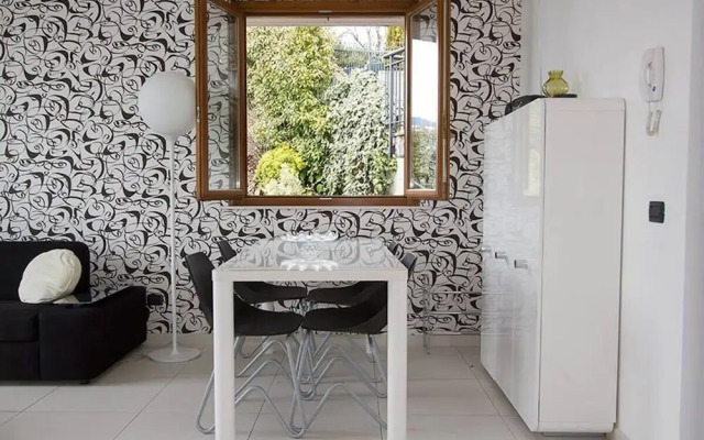 Stunning 1 bed Lake Maggiore Apartment