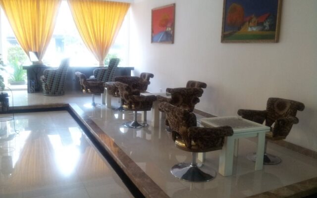 Regal Hotel