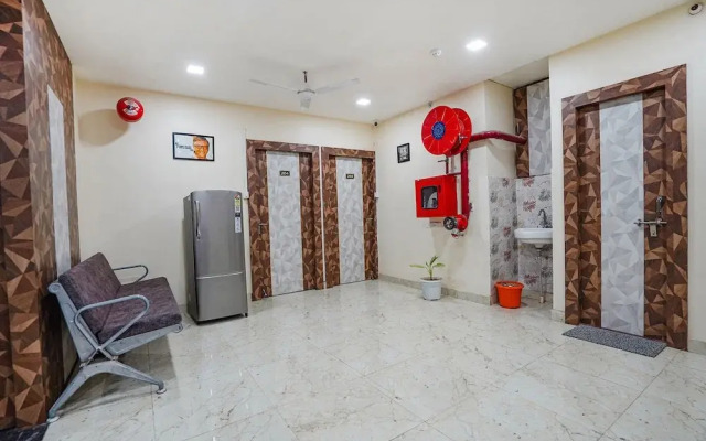 Rs Residency by OYO Rooms