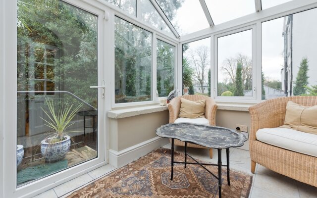 Sweet Inn - Elegant Ballsbridge