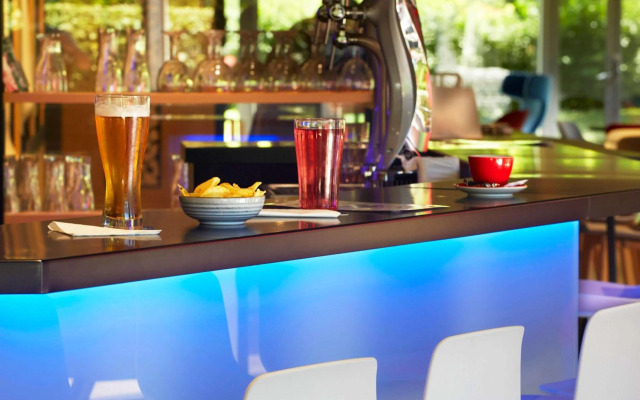 ibis Archamps Porte de Geneve