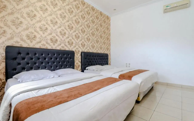 Griya Limasan Hotel