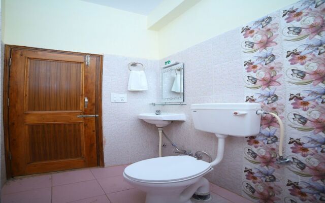 OYO 12125 Home 3BHK Shimla Woods