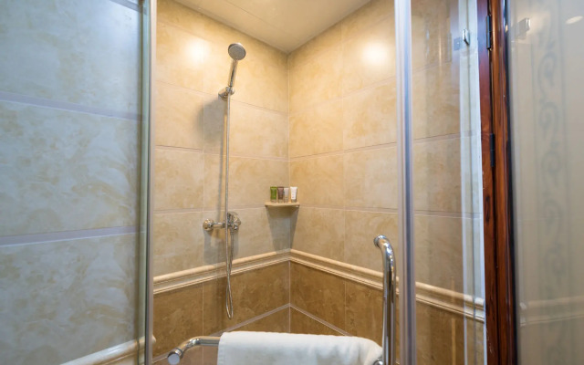 Yihao Hotel Shenzhen