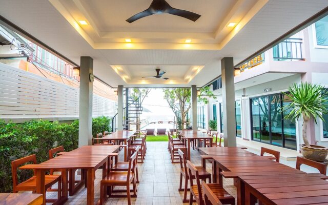 Baan Talay Namsai
