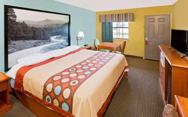 Super 8 by Wyndham Hazen