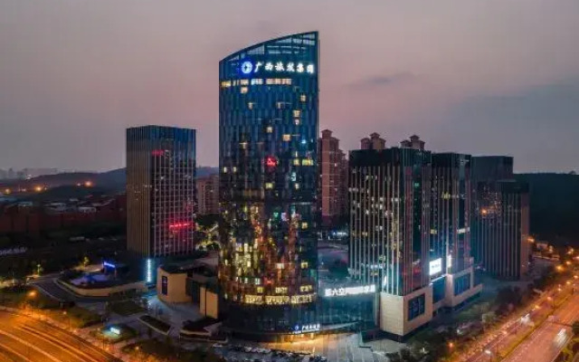 GuangYueZun Wuxiang Hotel (Sports Center Guangxi Planning Hall Subway Station)