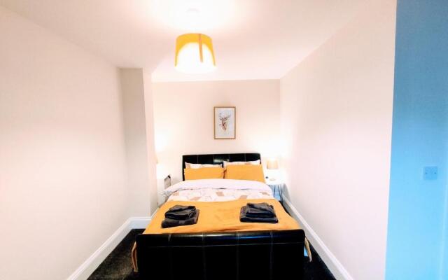 Crystal Suite 2 -free private parking