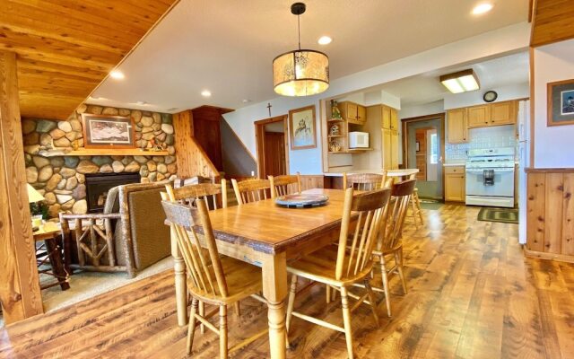 Loon Watch - 4 Br Home