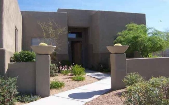 Troon Monument By Signature Vacation Rentals