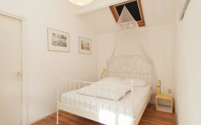 Cozy Holiday Home in Callantsoog with Private Garden