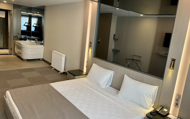 Triada Hotel Karakoy
