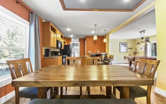 Skadi's Place 3 Bedroom Home by Redawning